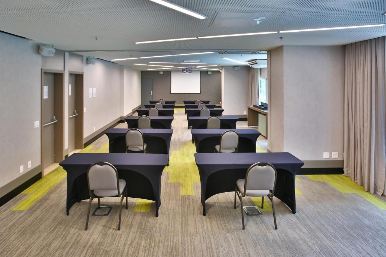 Radisson Vila Olimpia Sao Paulo Bagian luar foto Meeting room