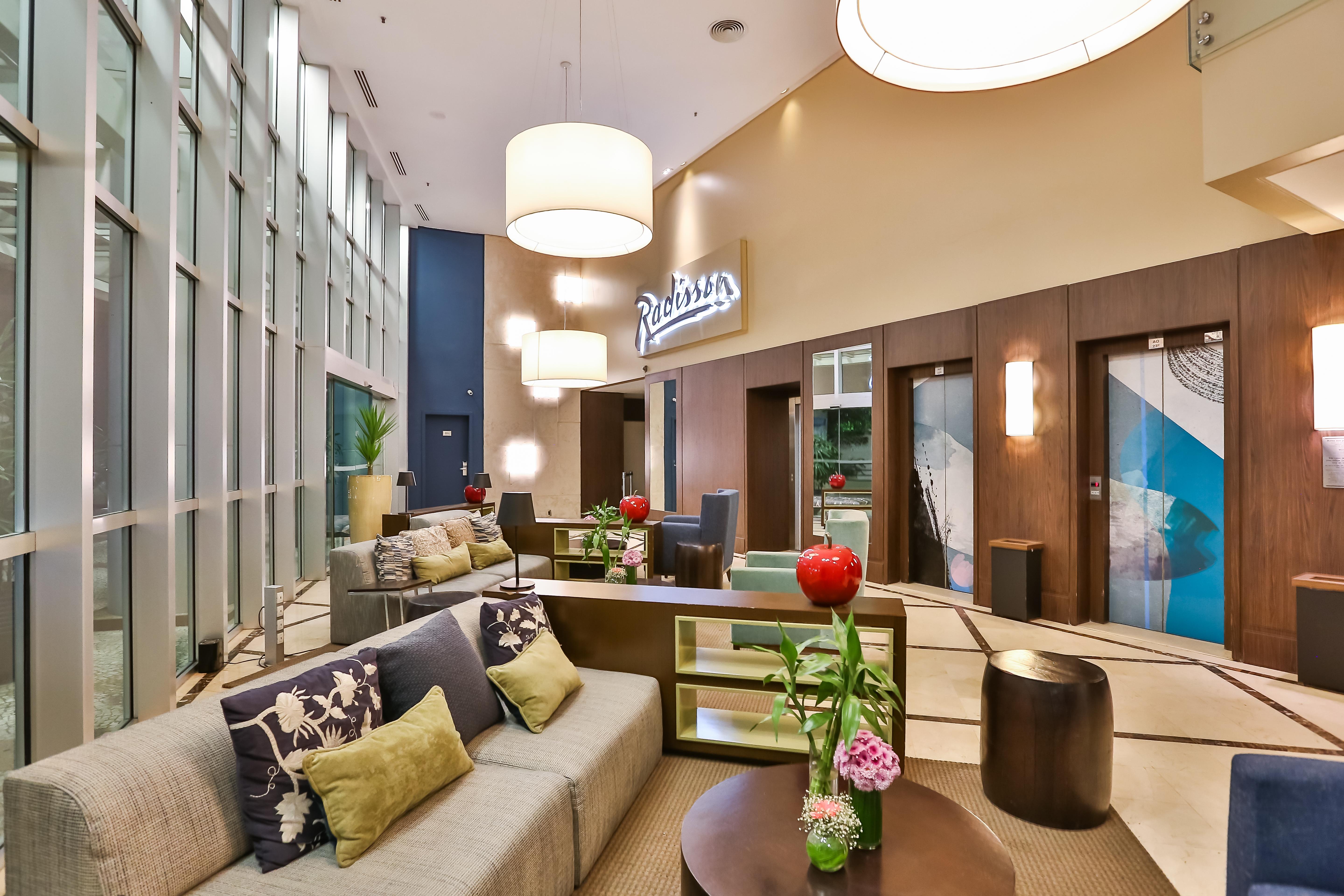 Radisson Vila Olimpia Sao Paulo Bagian luar foto The lobby of the hotel