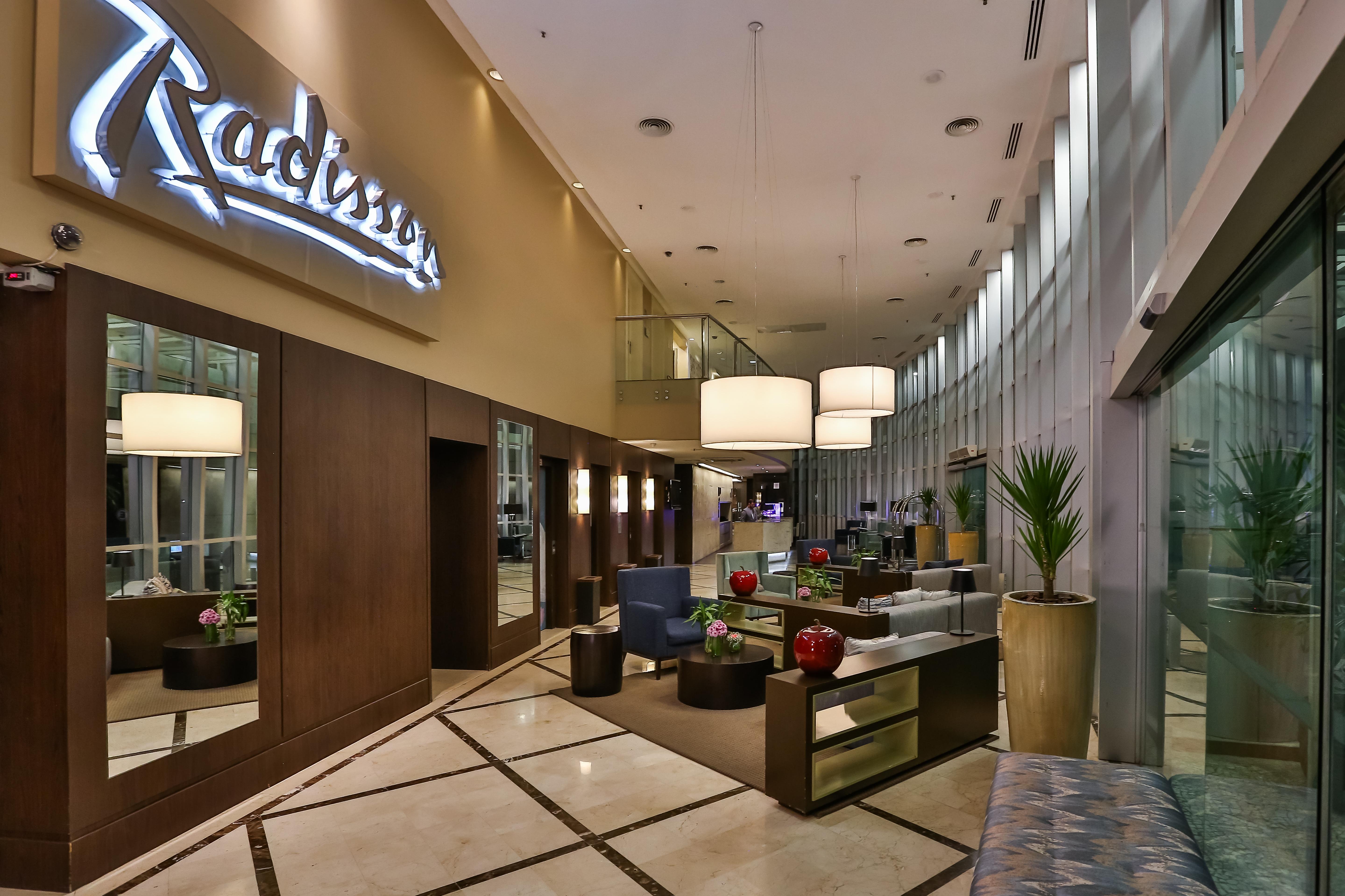 Radisson Vila Olimpia Sao Paulo Bagian luar foto Lobby of the Radisson Blu Hotel, Dubai