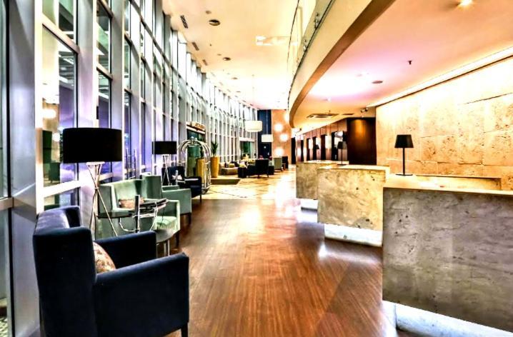 Radisson Vila Olimpia Sao Paulo Bagian luar foto The lounge at the airport